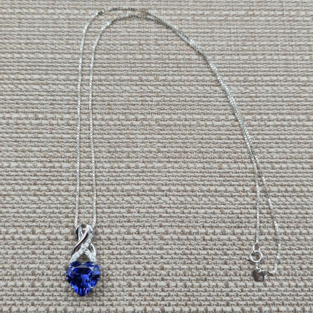 18 Inch Sterling Silver Iolite Heart Gemstone Pendant Necklace A6271